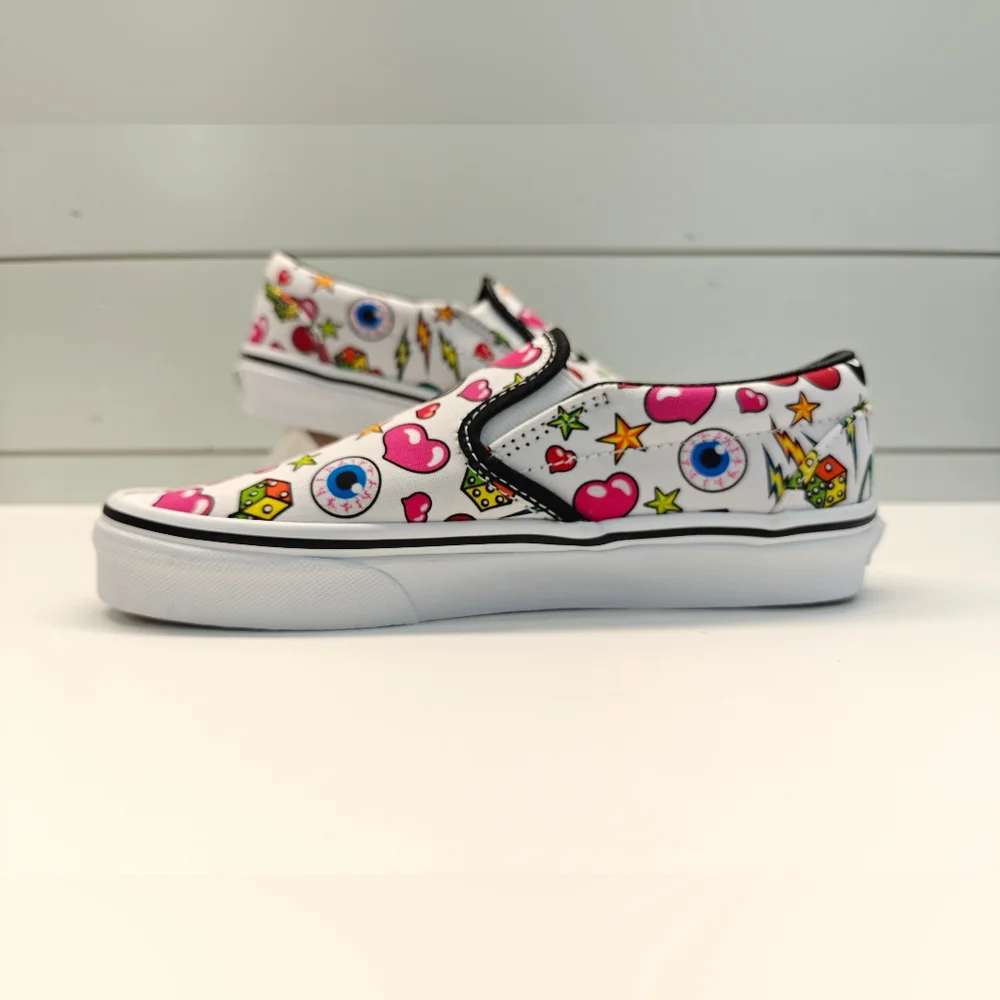 Vans Classic Slip-On Dice Bolts Hearts Eyeballs Cherries 8-Balls Print Women 7.5 - Picture 3 of 8